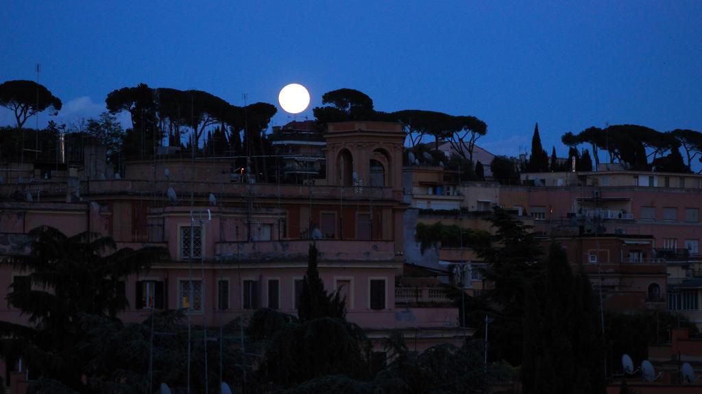 Bed & Breakfast A Casa Di Lia A Roma Exterior foto