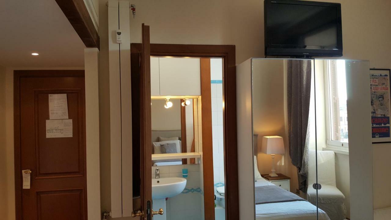 Bed & Breakfast A Casa Di Lia A Roma Exterior foto